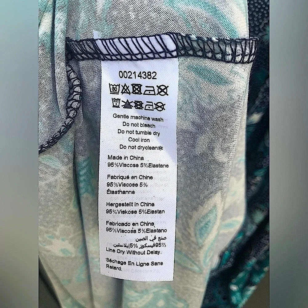 EVANS Long Maxi Dress NWT
Teal Paisley 14 - Picture 9 of 9